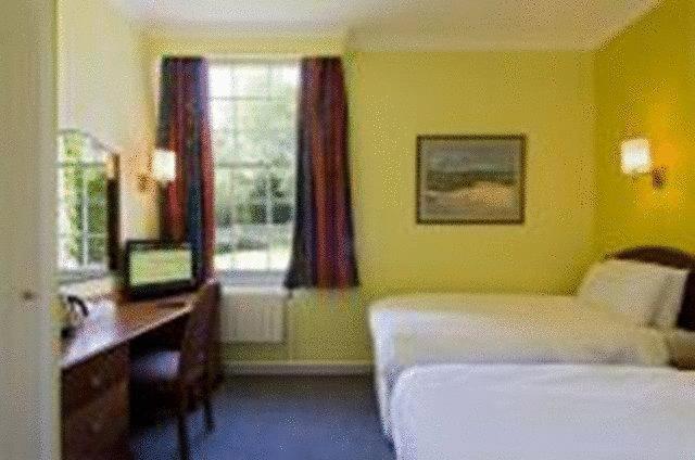 Ellersly House Hotel Единбург Номер фото
